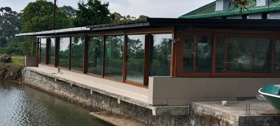 Completed system aluminium windows